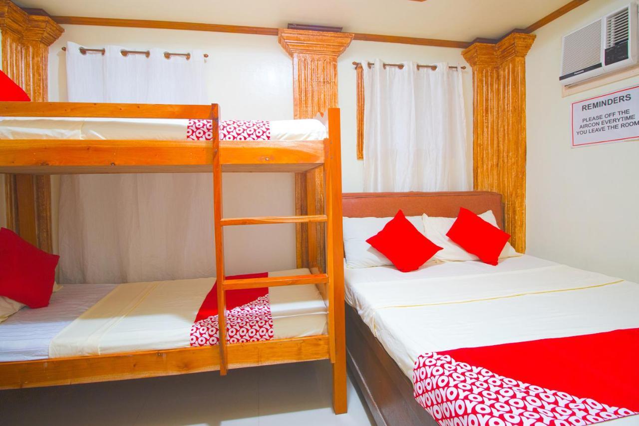 Oyo 788 Lisa'S Guesthouse Moalboal Luaran gambar