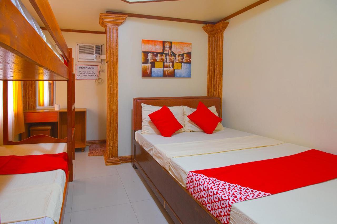 Oyo 788 Lisa'S Guesthouse Moalboal Luaran gambar